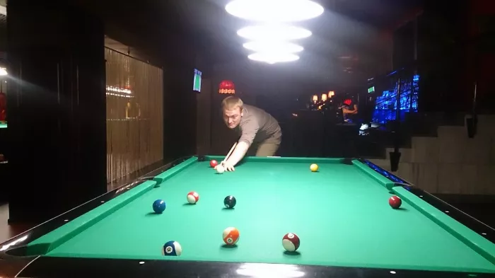 Бильярдный клуб "Friends".