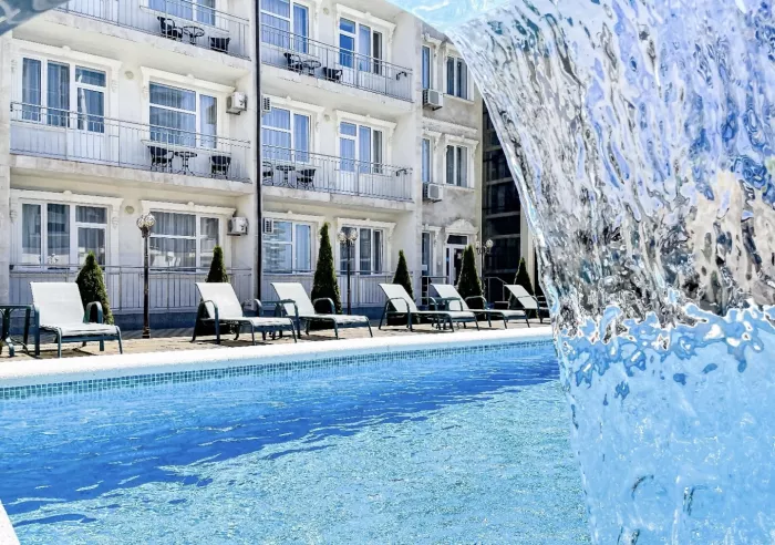 Отель "Avdallini Golden Bay"