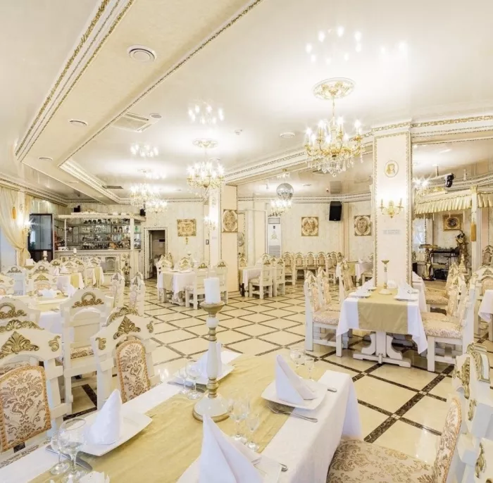 Отель "Plaza"