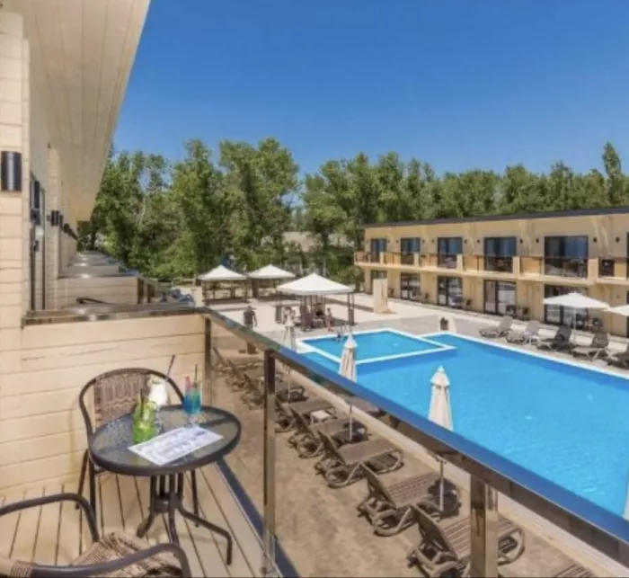 Коттедж "Volna Sea Village"