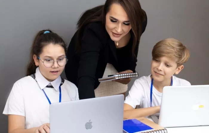Школа дизайна "Education design" на Калиновой.