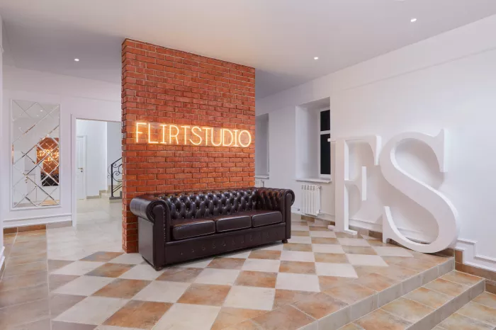 Модельное агентство в Нижнем Новгороде "Flirtstudio".
