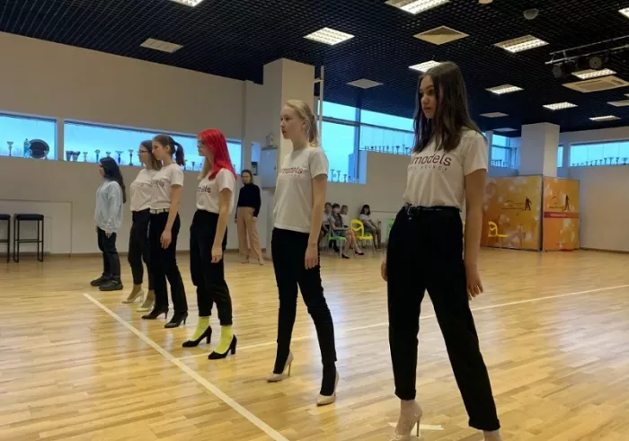 Модельное Агентство "Knmodels Model Agency".
