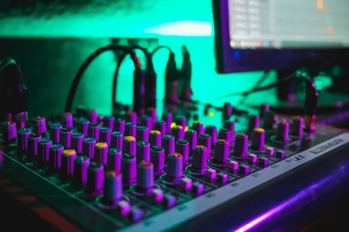 Студия звукозаписи "UNIPLEX PRODUCTION".