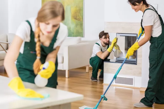 Услуги по уборке "Fresh Cleaning Service".