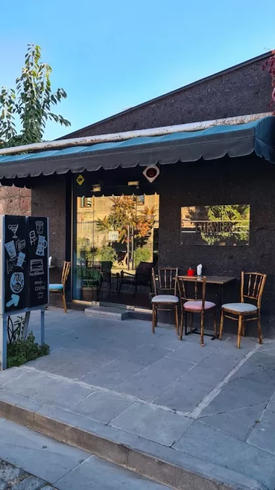 Пространство для совместной работы "Corner. Cafe & Coworking".