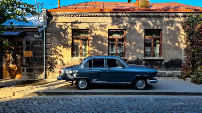 Пространство для совместной работы "Corner. Cafe & Coworking".