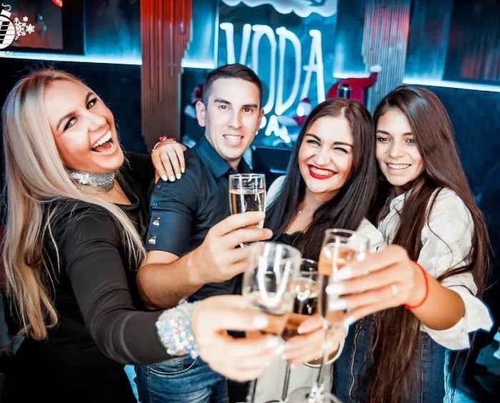 Рестобар-Караоке "Voda"
