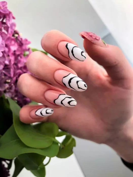 Ногтевая студия "Mari_nailzz".