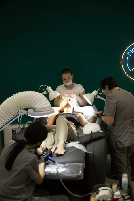 Ногтевая студия "NailBar Luxio".