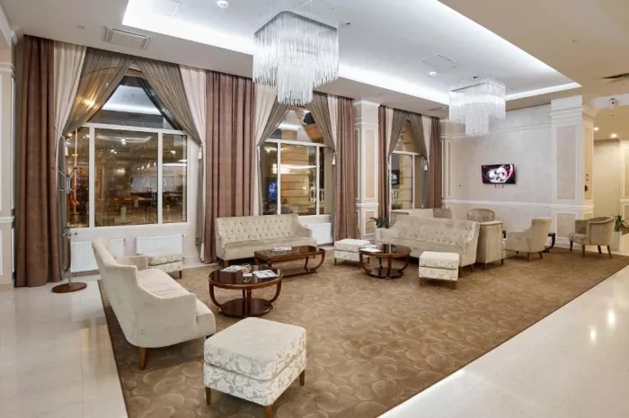 Отель "Radisson Hotel".