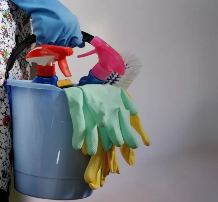 Клининговая компания "HomeClean".