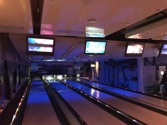 Боулинг-клуб "Bowling Haus"