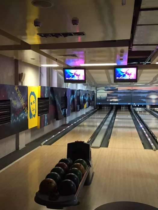 Боулинг-клуб "Bowling Haus"