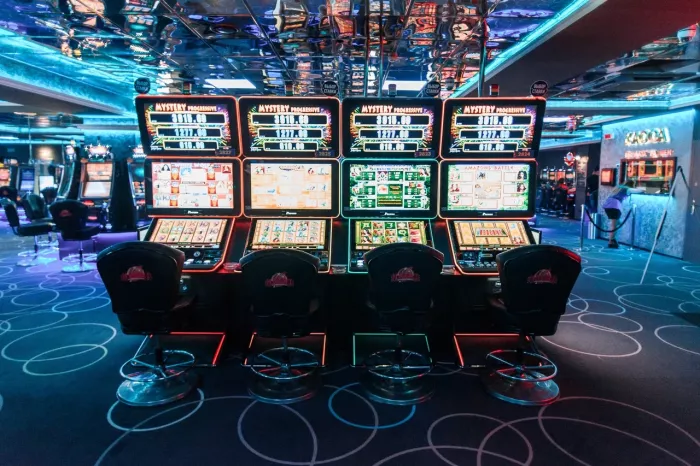 Игорный клуб "Maxbet"