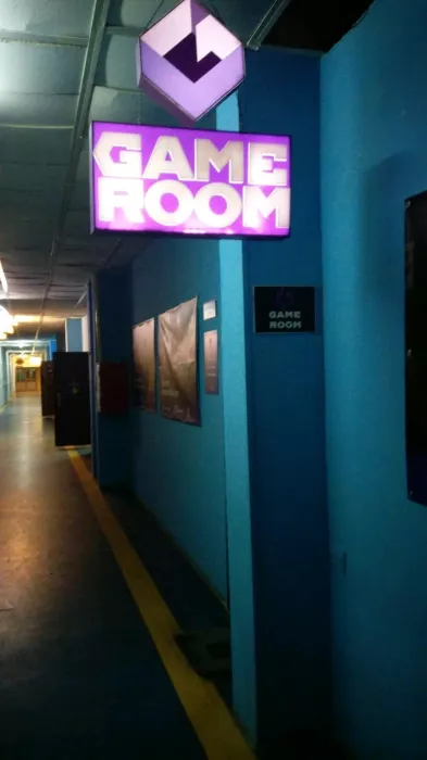 Развлекательный центр "GameRoom"