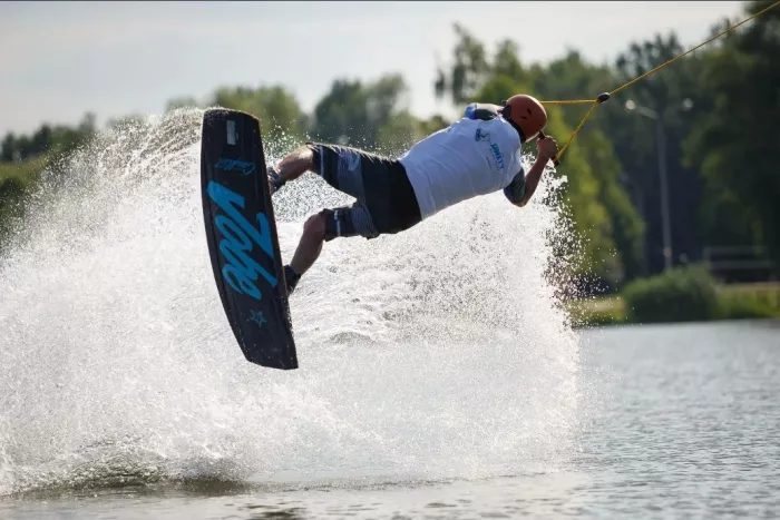 Вейк-клуб "Gloria Wake Park"