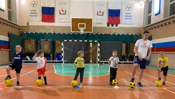 Футбольная секция для детей "ЗабивайКа".