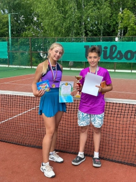 Теннисная Школа "Tennis School One".