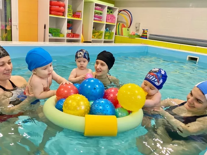 Оздоровительный центр с бассейном "Happy Splash"