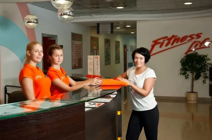 Фитнес-клуб "Fitness Life".