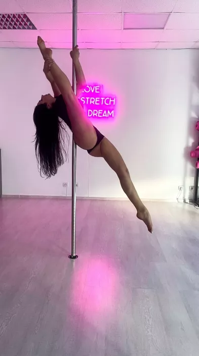 Студия танца на пилоне "Hodos Pole Dance"