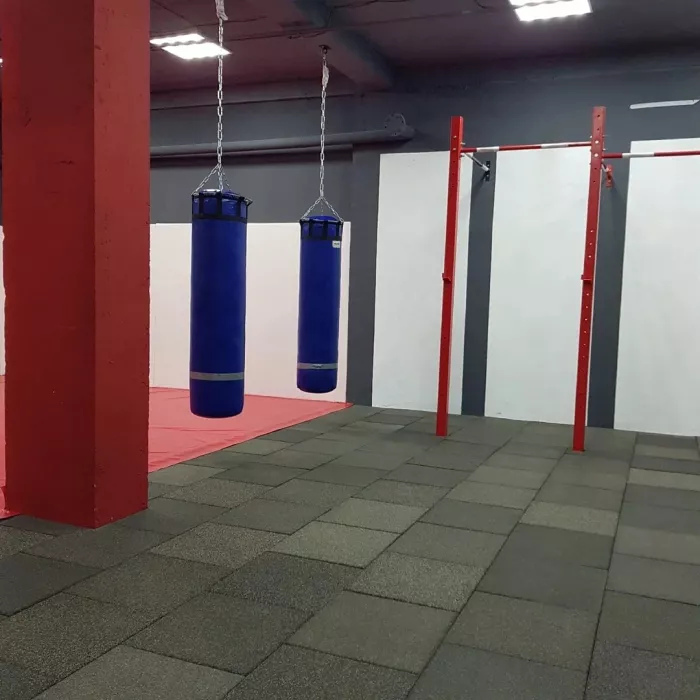 Спортивный клуб "Молот".