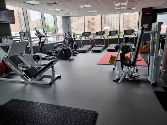 Фитнес-зал "Alpha Gym".
