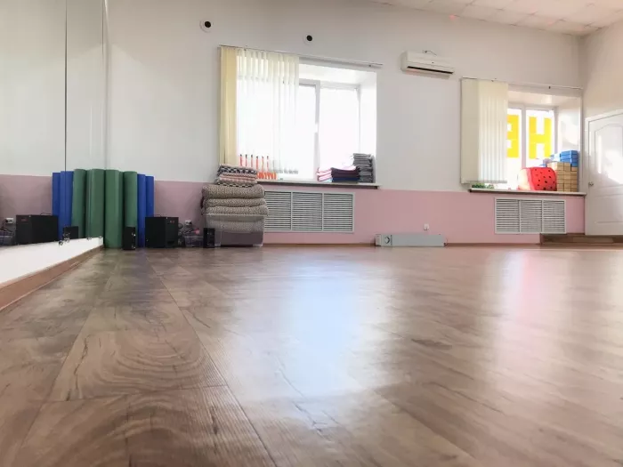 Фитнес-клуб "Будь в форме!"