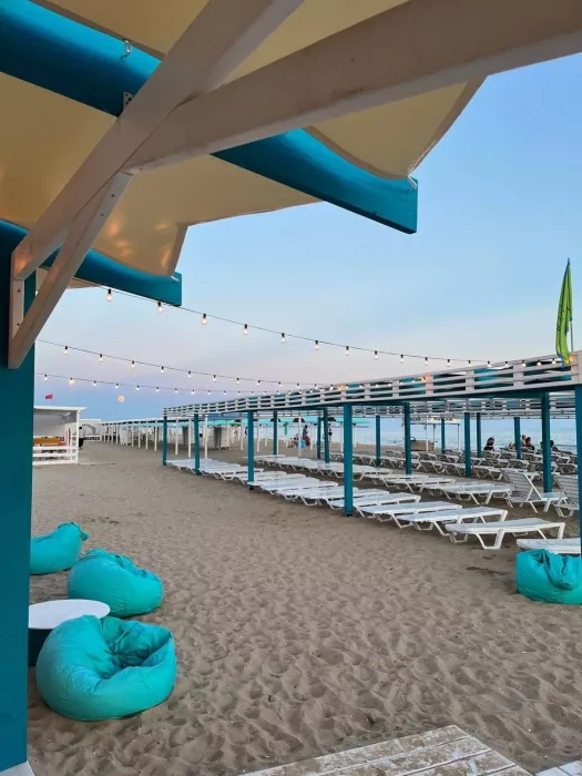 Бар "Montrè beach bar"