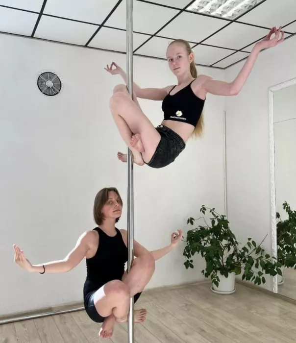 Школа танцев "Vogue pole dance"