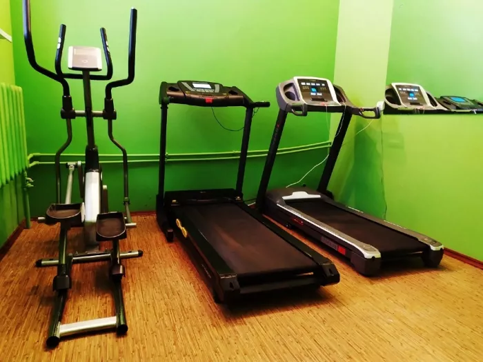 Женский тренажерный зал и фитнес "Frau Gym & Fit" 