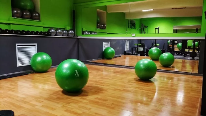 Женский тренажерный зал и фитнес "Frau Gym & Fit" 