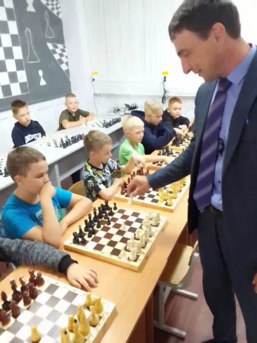Шахматный Клуб "Лидер"