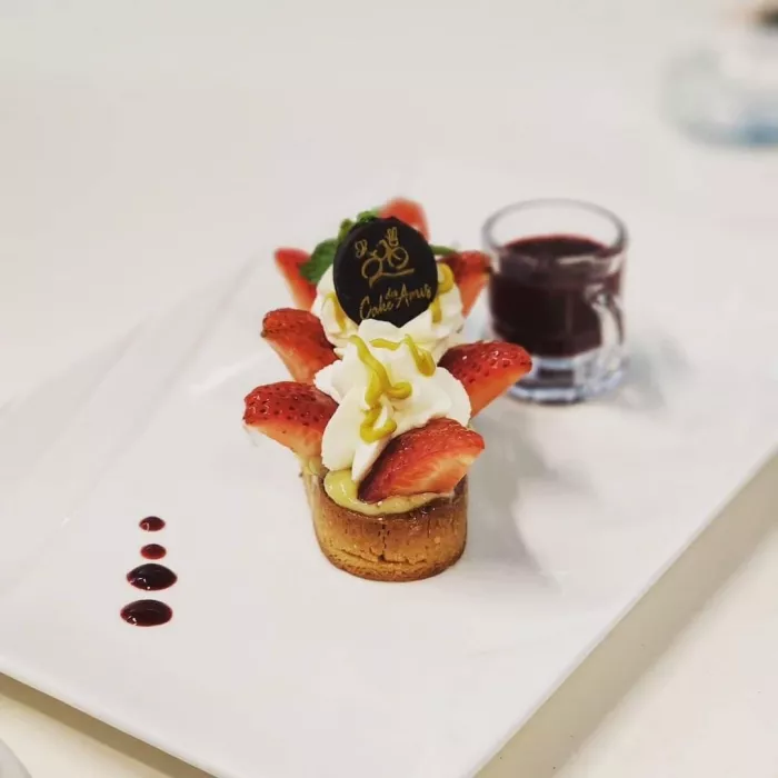 Кафе «Cafe Des Amis»