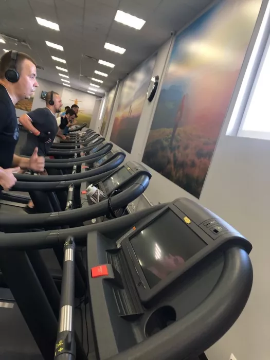 Спортклуб "Fitness House"