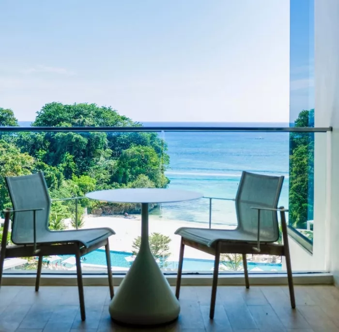 Отель «Crimson Resort and Spa Boracay»