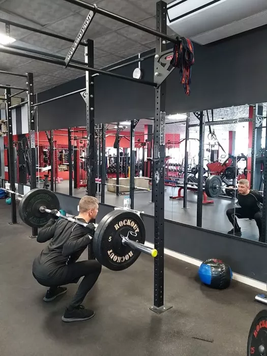 Спортивный зал "FIGURA GYM"