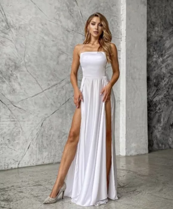 Салон женских платьев "La Divina dress"