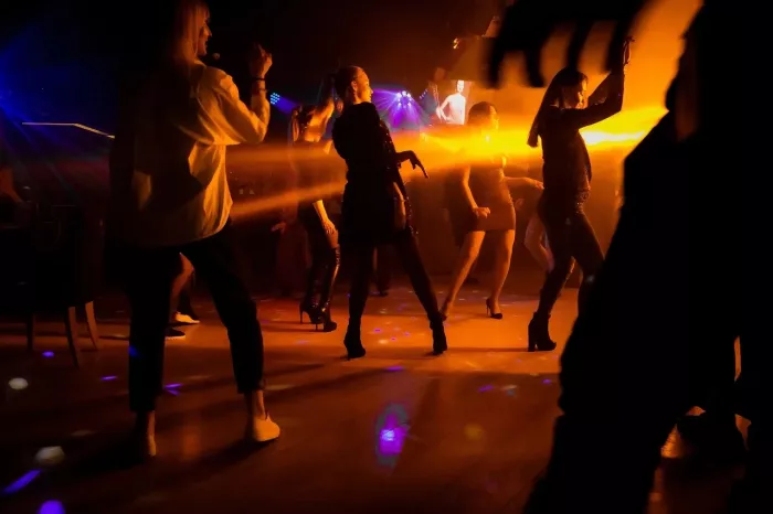 Караоке-клуб "Air Music Hall"