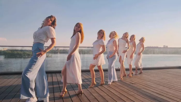 Танцевальная студия "LATINAS"