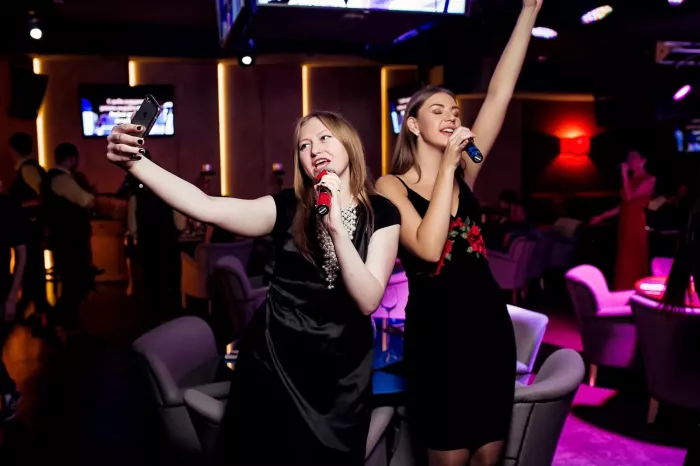 Караоке-клуб "Karaoke Play"