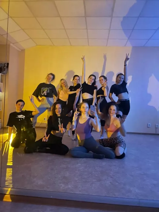 Танцевальная студия "Эластика"