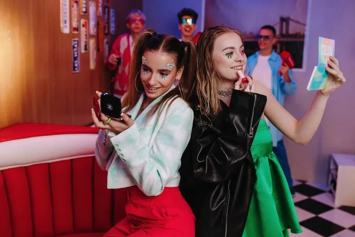 Караоке-клуб "Party Time"