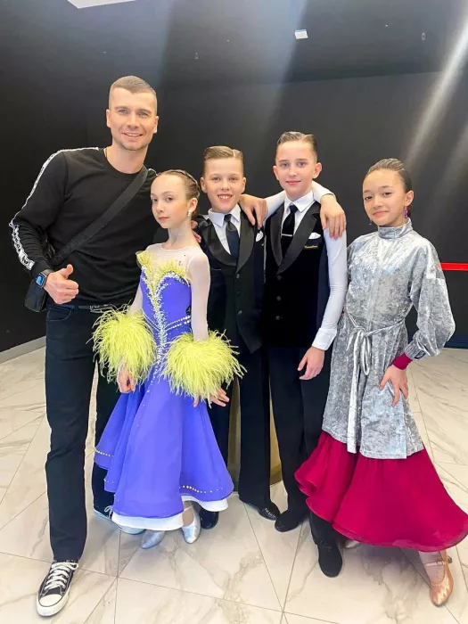 Танцевальный клуб "AksenovDANCE"