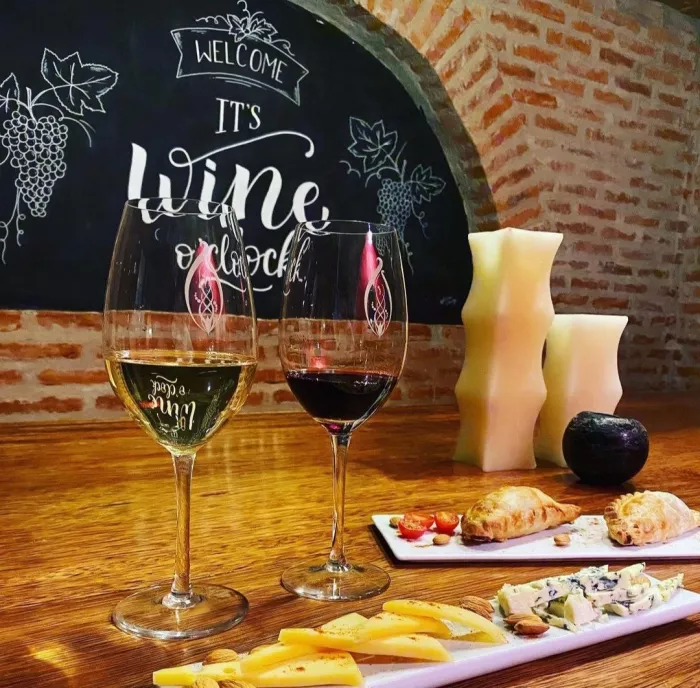 Бутик-Отель «Miravida Soho Hotel & Wine Bar»