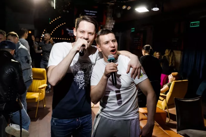 Караоке-клуб "Emporio Zakour"