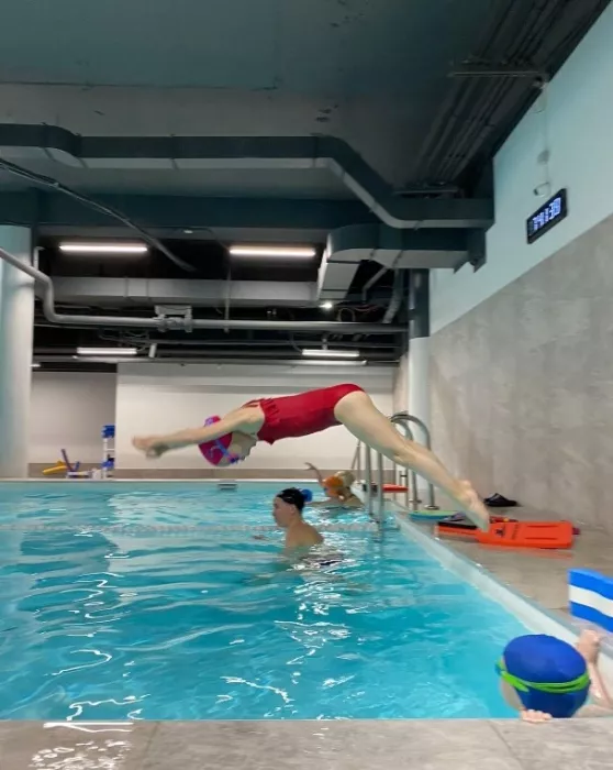 Плавательный бассейн "Арена swim".