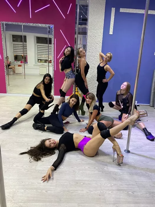 Спортивно-танцевальная студия "PoleClub.ru"