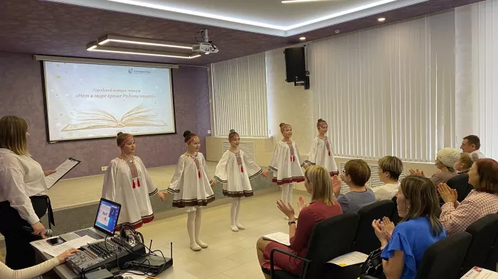 Детская танцевальная студия "BabyStep"